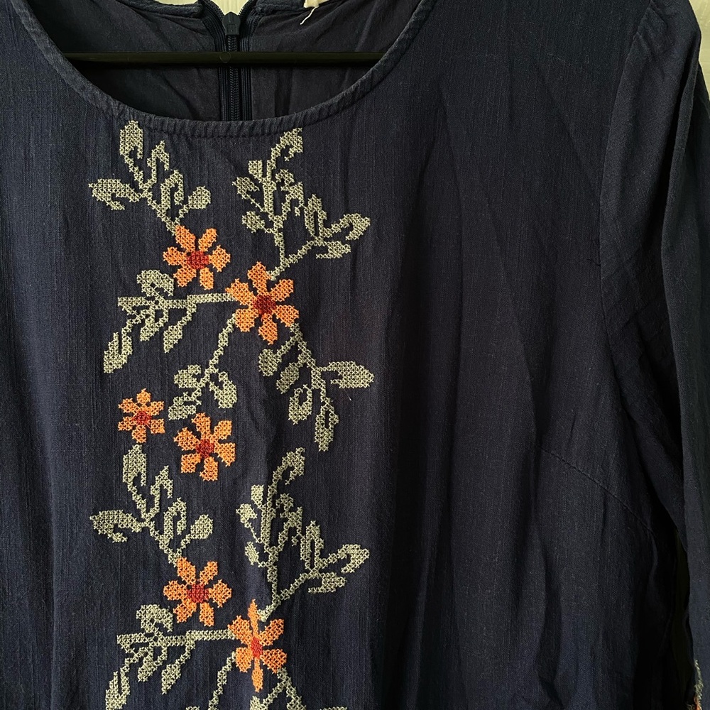 Flower embroidered dress